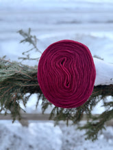 Load image into Gallery viewer, Nutiden - PÅ STÅENDE FOT  - February Collection 2026 - #nutidenyarn - unspun Swedish wool yarn