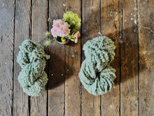 Load image into Gallery viewer, VARV - Enhörnings HOV - Nov 2025 - #varvyarn - a twist on nutiden - boucle Swedish wool yarn