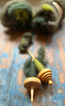 Load image into Gallery viewer, - Single drop - Blad - #honerocheirfiber - spin or felt