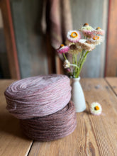 Load image into Gallery viewer, Nutiden - Hjärtstilla - September Collection 2026 - #nutidenyarn - unspun Swedish wool yarn