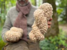 Load image into Gallery viewer, VARV - Persicum - September 2026 - #varvyarn - a twist on nutiden - boucle Swedish wool yarn