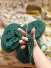 Load image into Gallery viewer, Nutiden - DRA PÅ TRISSOR - March Collection 2026 - #nutidenyarn - unspun Swedish wool yarn