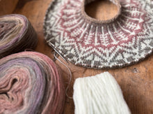Load image into Gallery viewer, Nutiden - Birthday blend Pyssling - May 2026 - #nutidenyarn - unspun Swedish wool yarn