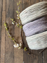 Load image into Gallery viewer, Nutiden - TUVA ( birthday blend ) May collection - (unspun yarn - ospunnet garn) - Swedish wool