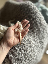 Load image into Gallery viewer, Handmade Tapestry Needle