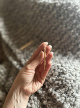 Load image into Gallery viewer, Handmade Tapestry Needle