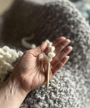 Load image into Gallery viewer, Handmade Tapestry Needle