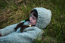 Load image into Gallery viewer, VARV - Enhörnings SVANS - Nov 2025 - #varvyarn - a twist on nutiden - boucle Swedish wool yarn